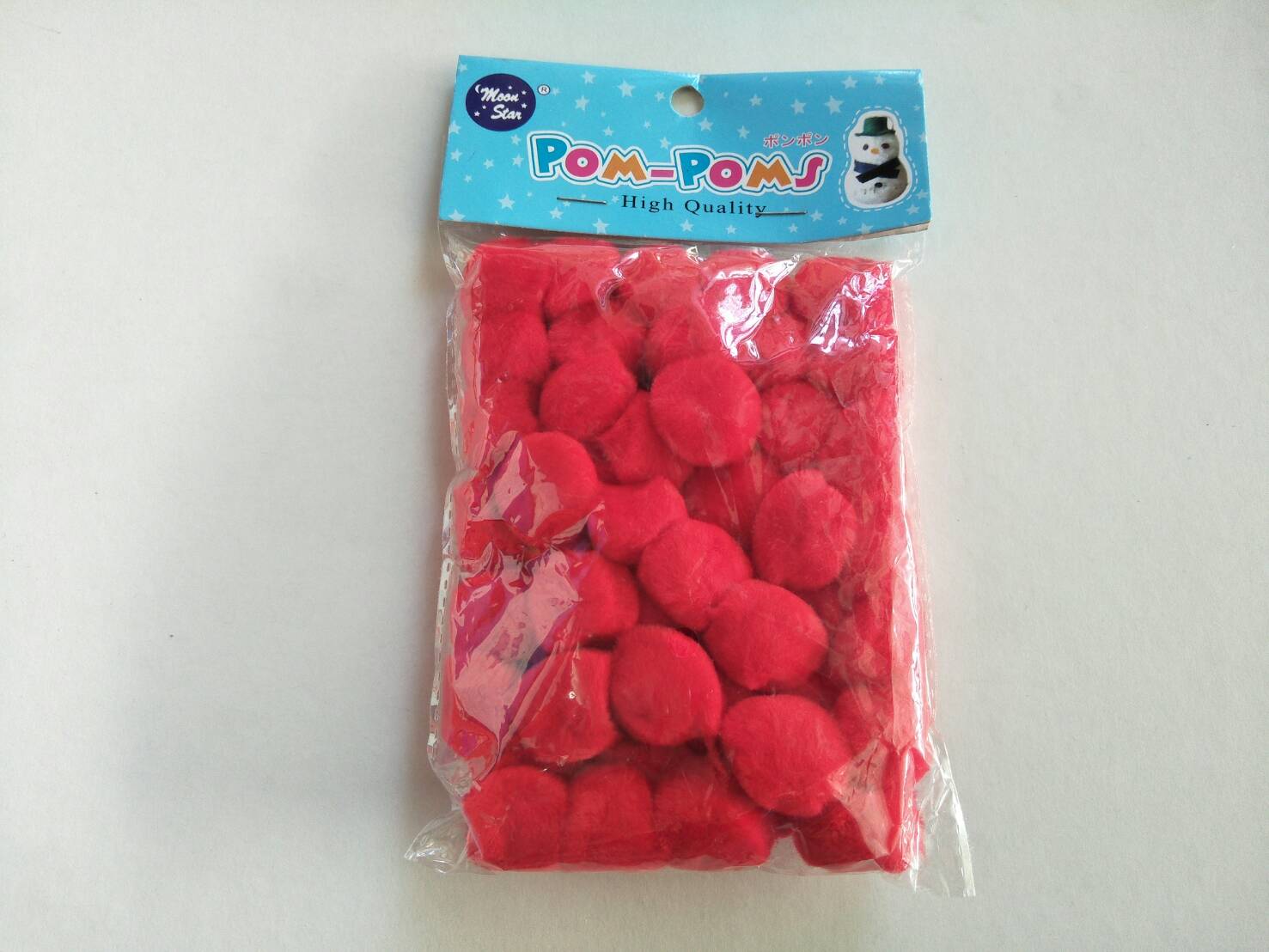 Pom-Poms C Size L COL: 15  Moon Star (จุ50ชิ้น) สีแดง